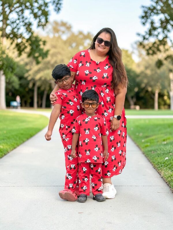 Twinning Set - Red Mickeys