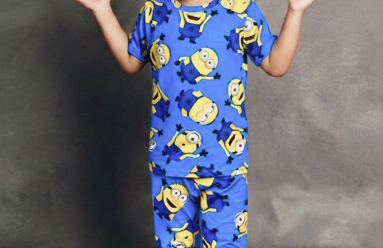 kids clothing reselling whatsapp group startup guide